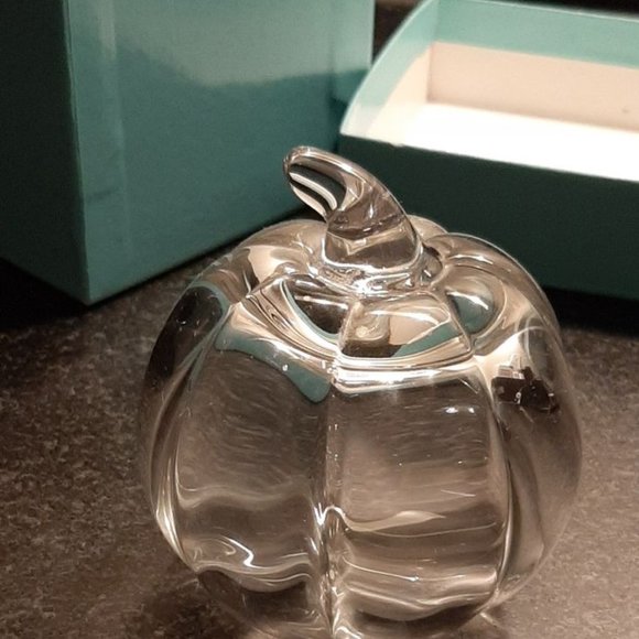 TIFFANY & CO.Rare Crystal Pumpkin Paperweight
